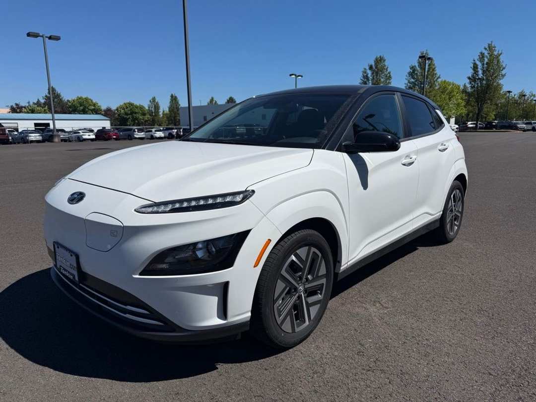 2023 Hyundai Kona SE - Image 3