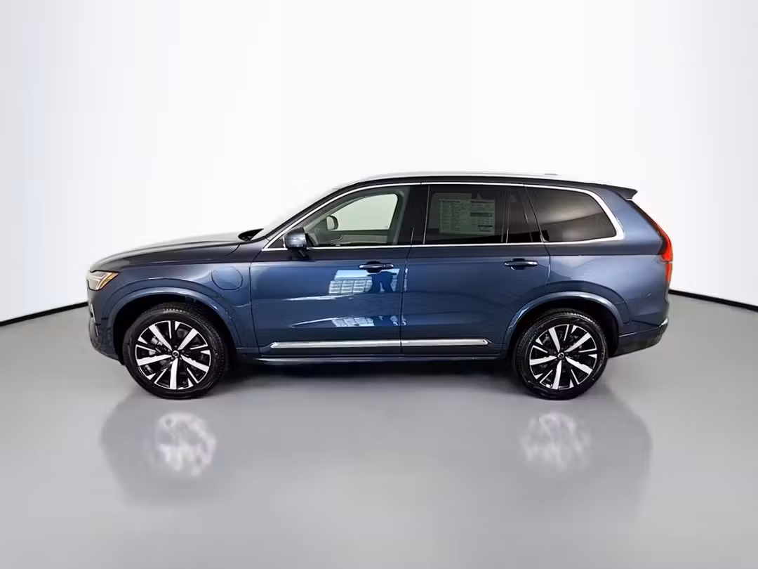 2026 Volvo Xc90 Plug-In Hybrid T8 Core - Image 2