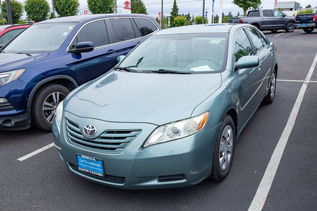 2008 Toyota Camry LE - Image 3
