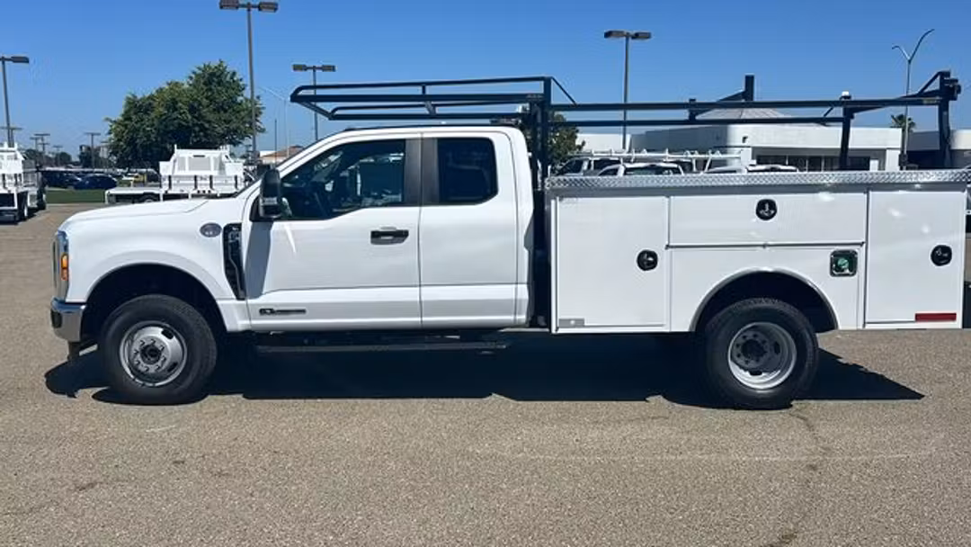 2026 Ford F-350Sd XL - Image 2