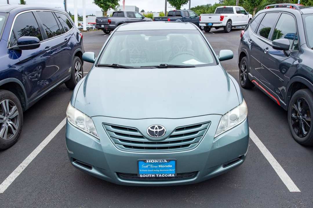 2008 Toyota Camry LE - Image 2