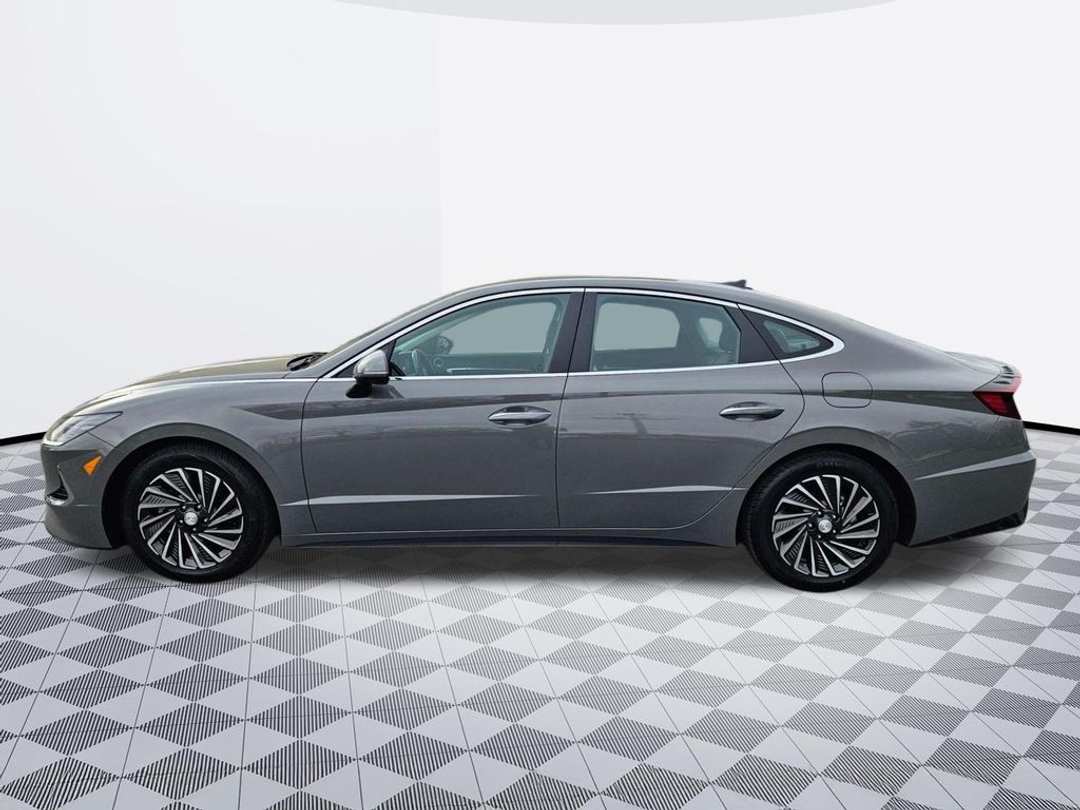 2020 Hyundai Sonata Hybrid Limited - Image 3