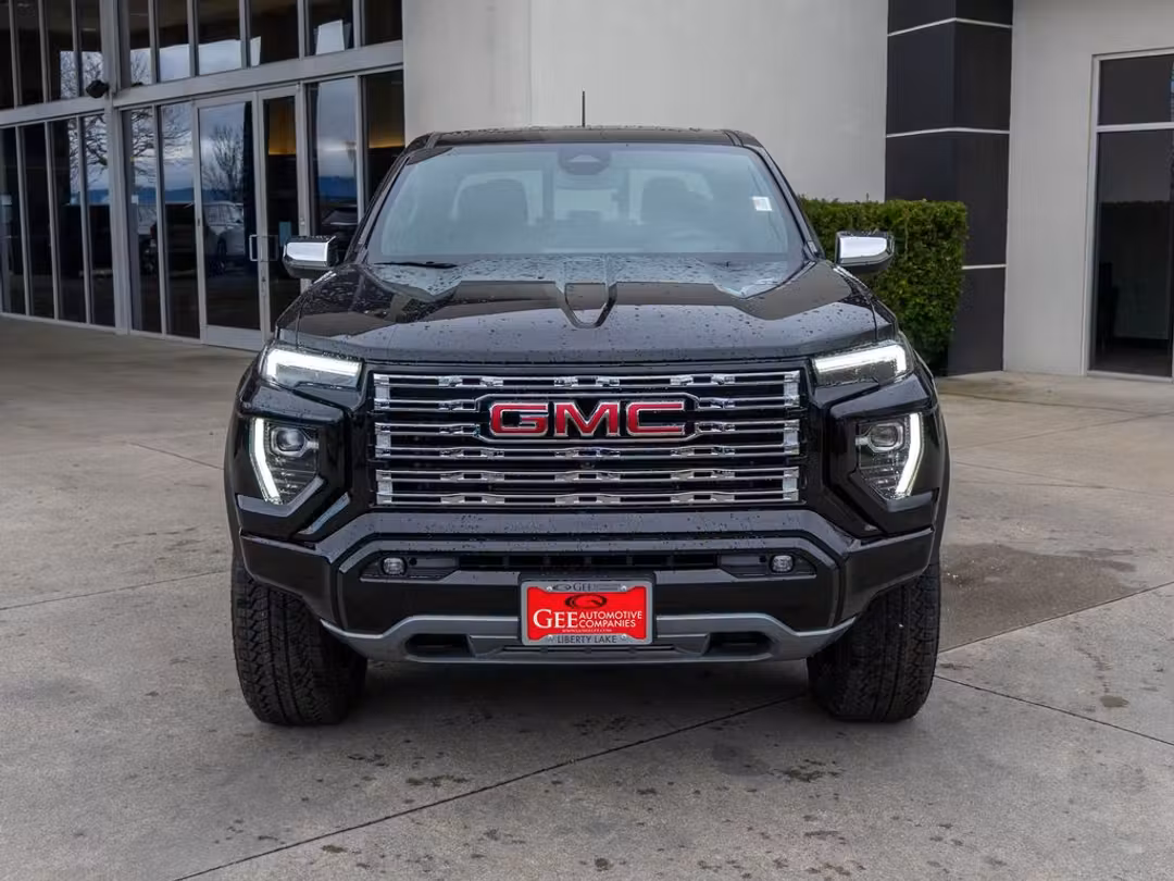 2026 GMC Canyon Denali - Image 2