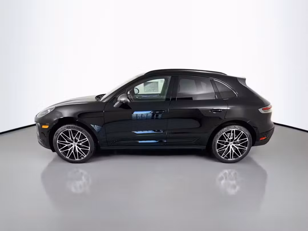 2026 Porsche Macan - Image 2