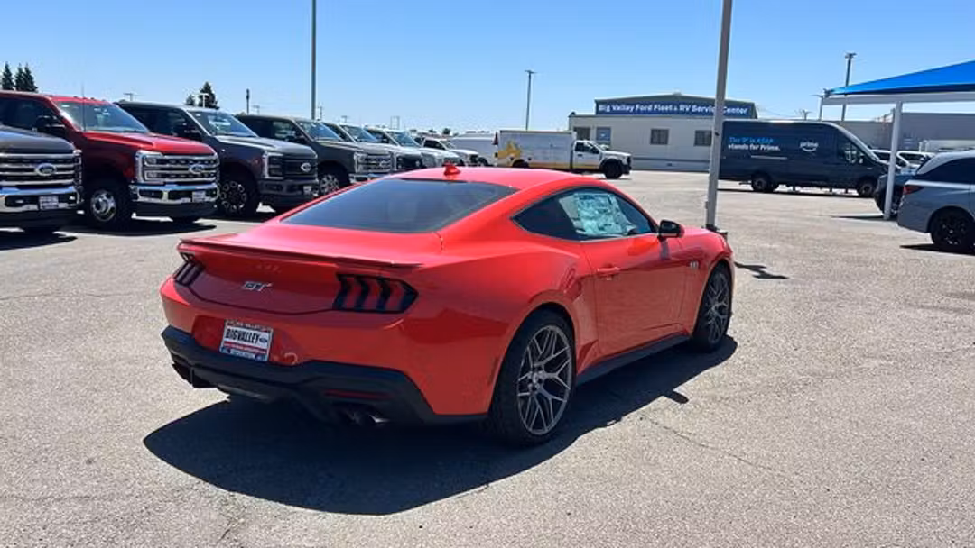 2025 Ford Mustang GT - Image 3