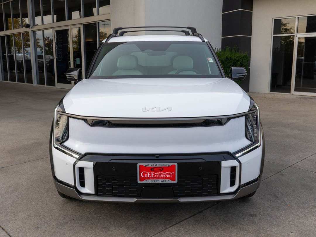 2026 Kia Ev9 GTLine - Image 2