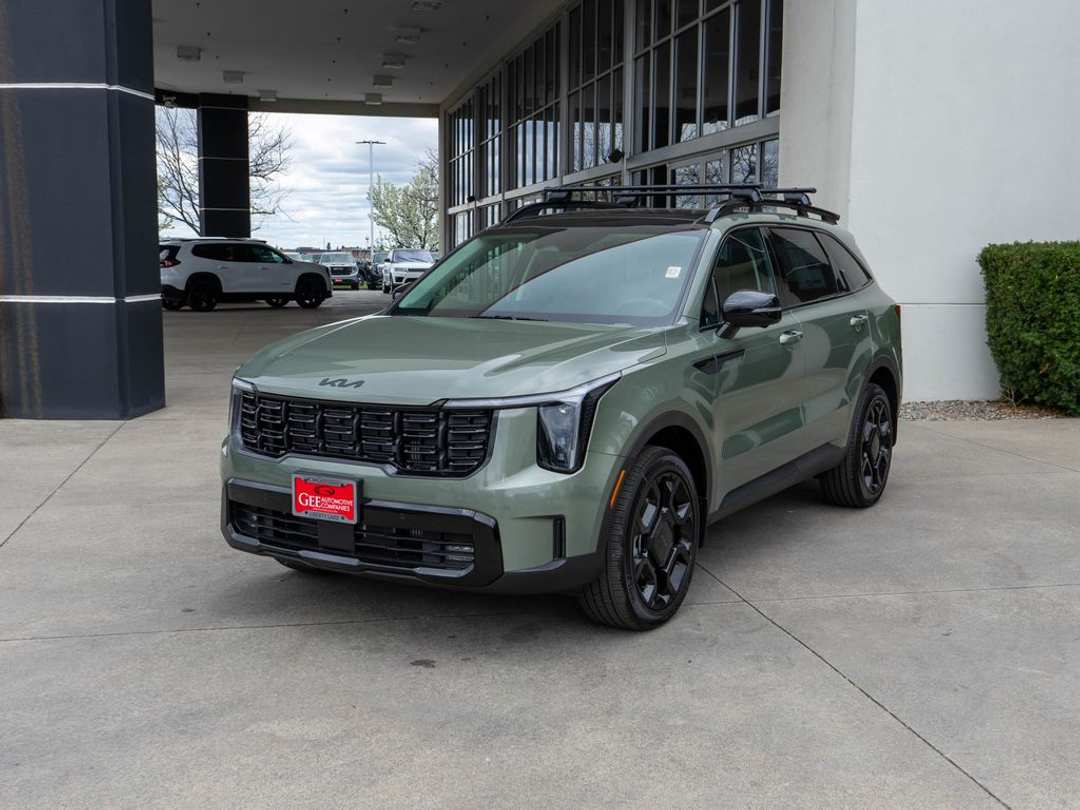 2026 Kia Sorento XLine SX - Image 3