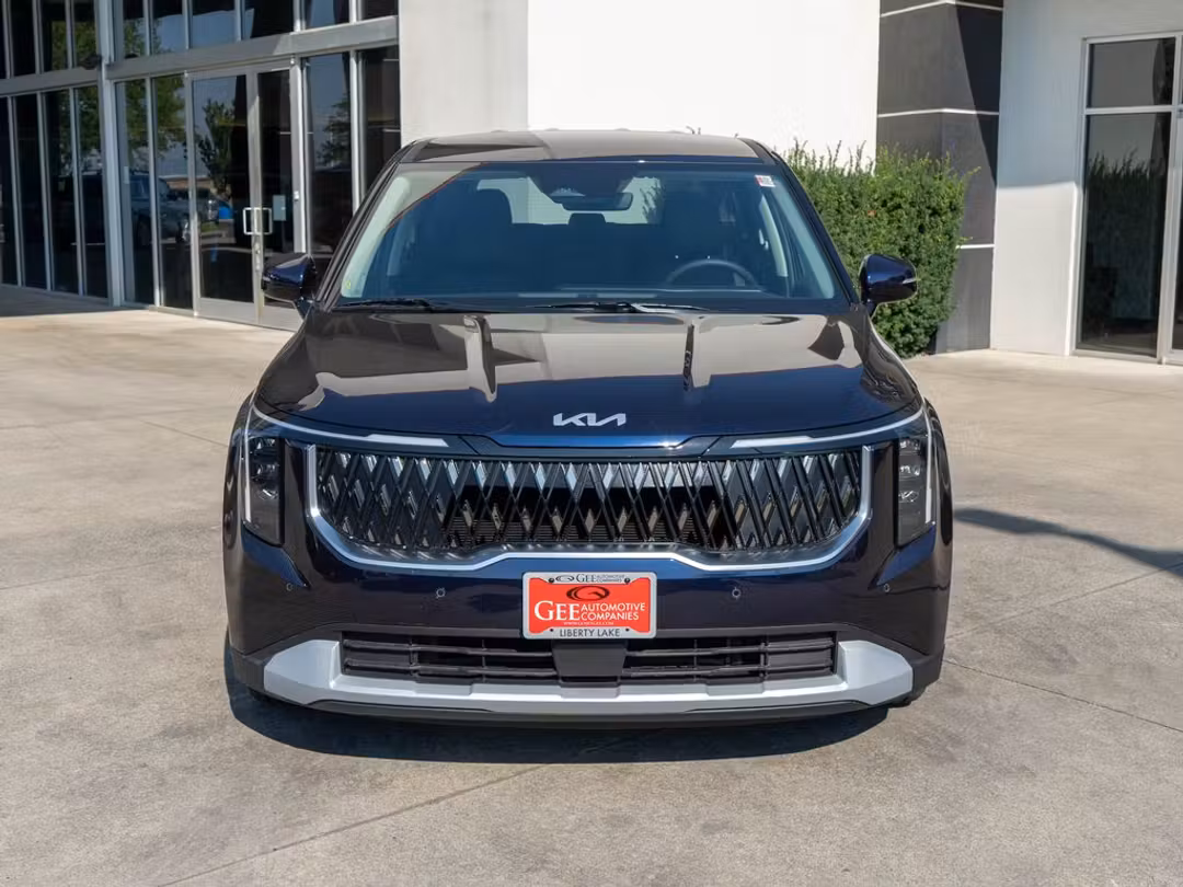 2026 Kia Carnival LXS - Image 2
