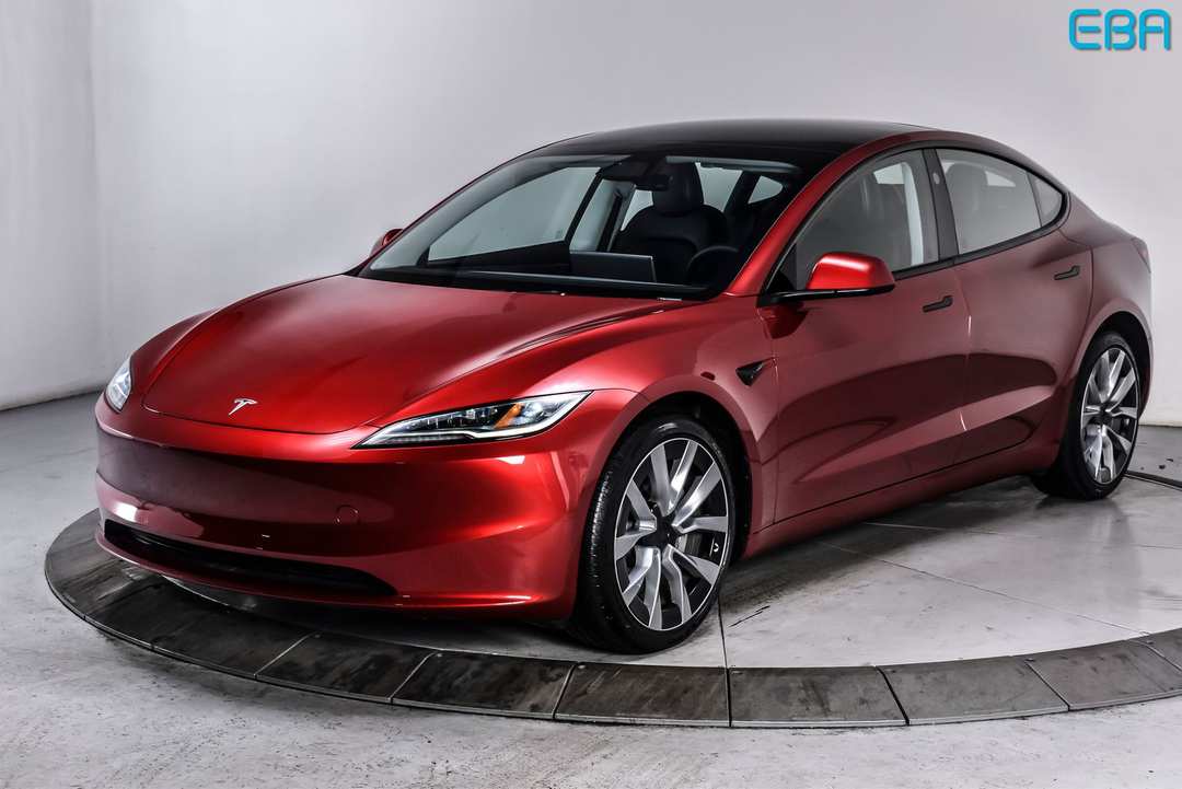 2025 Tesla Model 3 Long Range - Image 2