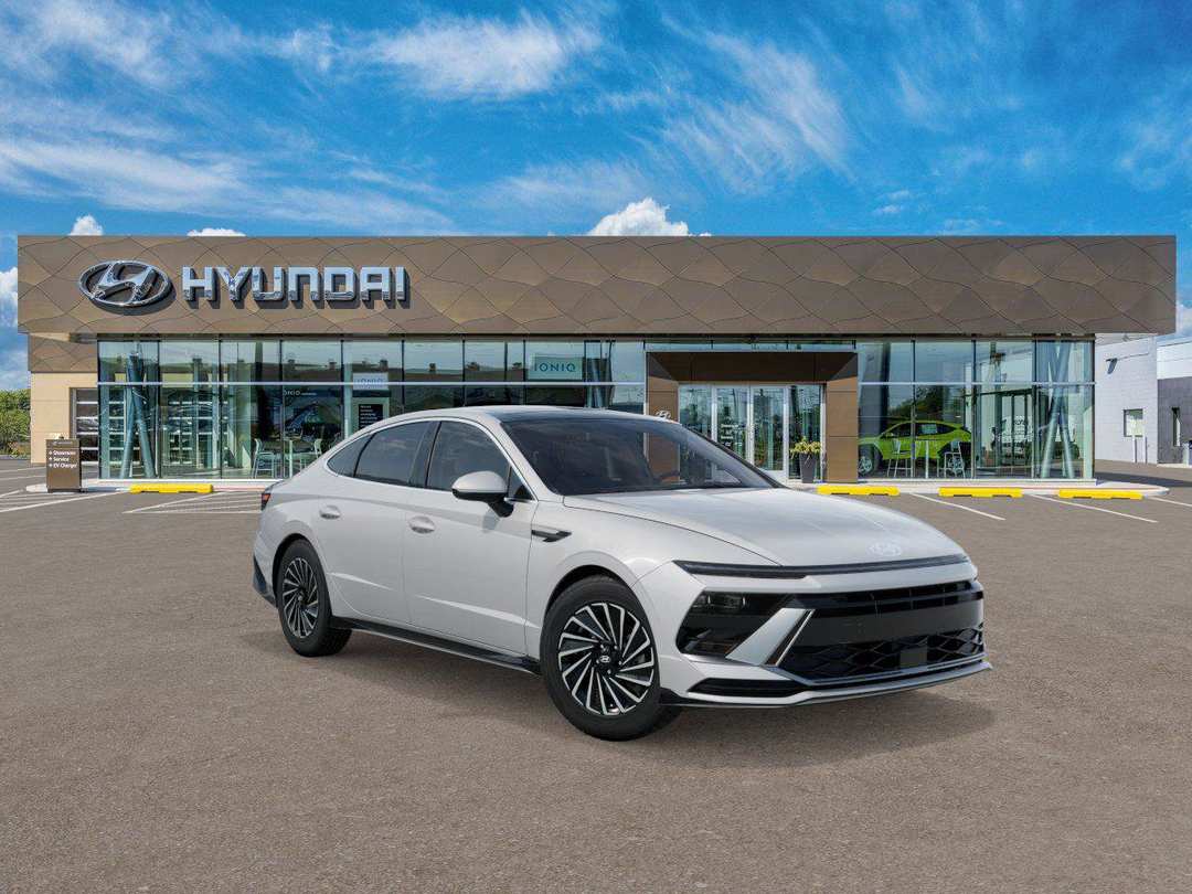 2026 Hyundai Sonata Hybrid SEL - Image 2