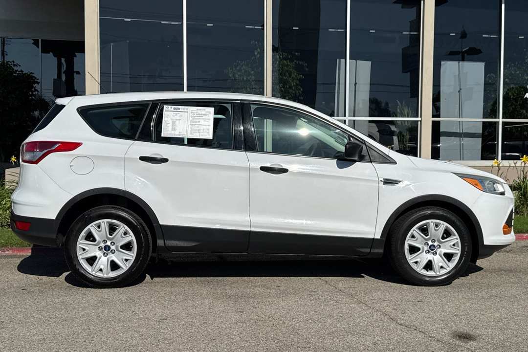 2014 Ford Escape S - Image 3