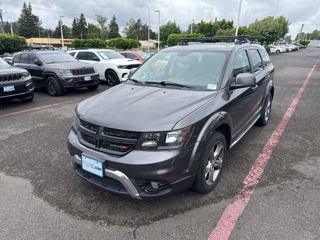 2017 Dodge Journey Crossroad - Image 3