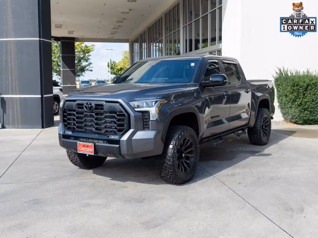 2025 Toyota Tundra Limited - Image 3