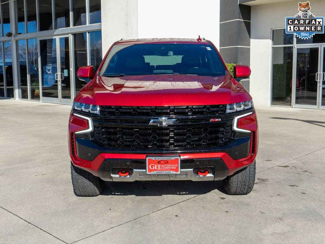 2023 Chevrolet Suburban Z71 - Image 2