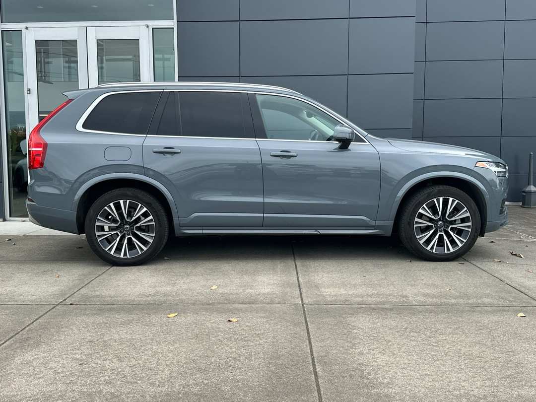 2022 Volvo Xc90 T5 Momentum - Image 2