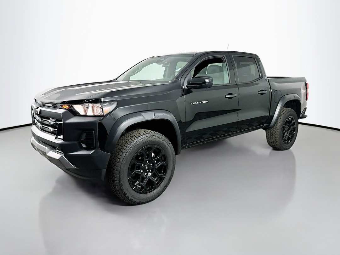 2026 Chevrolet Colorado Trail Boss - Image 3
