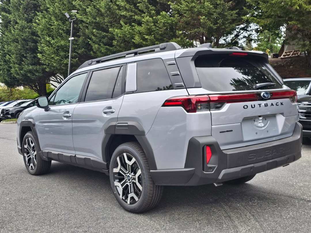 2026 Subaru Outback Touring XT - Image 3