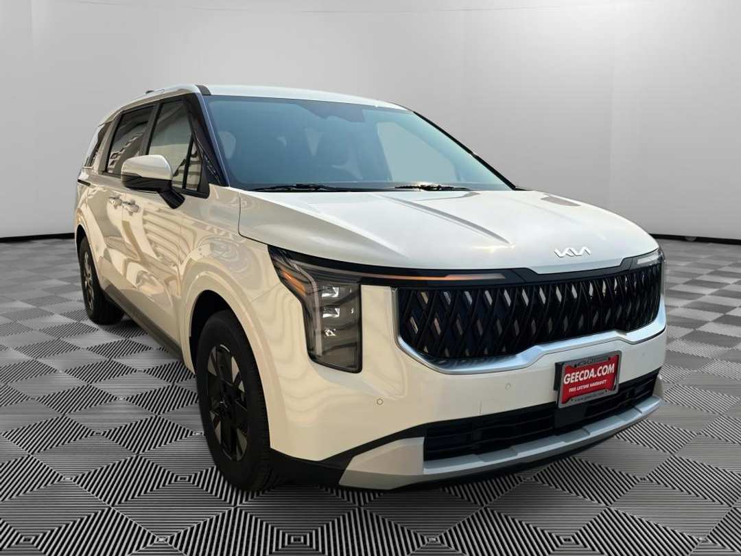 2027 Kia Carnival Hybrid LXS - Image 3