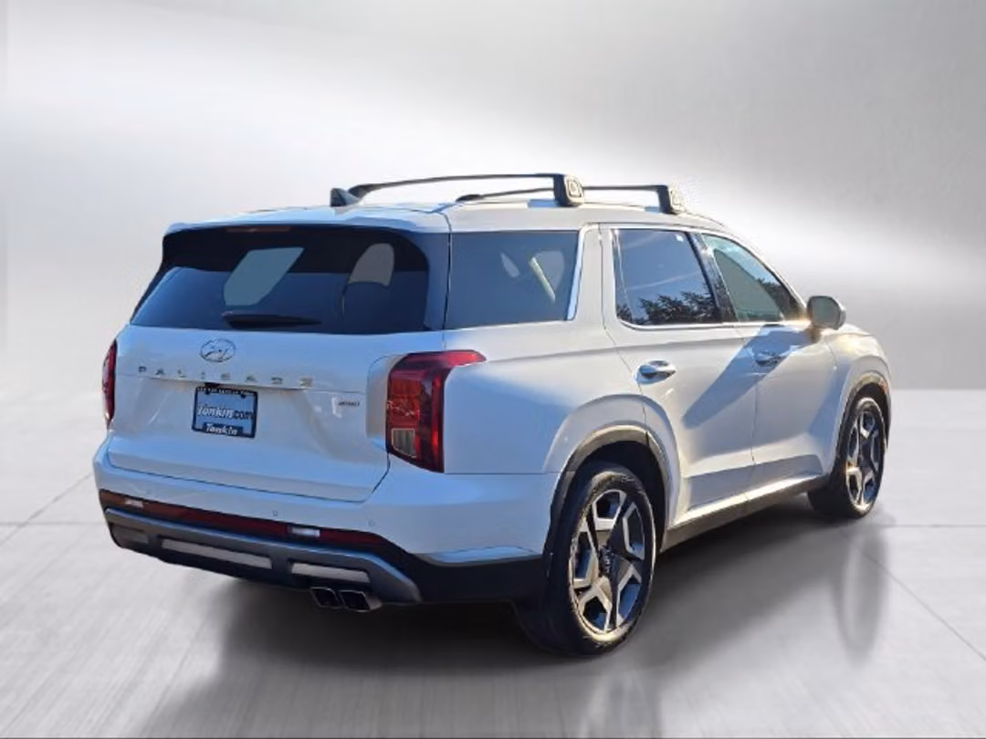 2023 Hyundai Palisade SEL - Image 3
