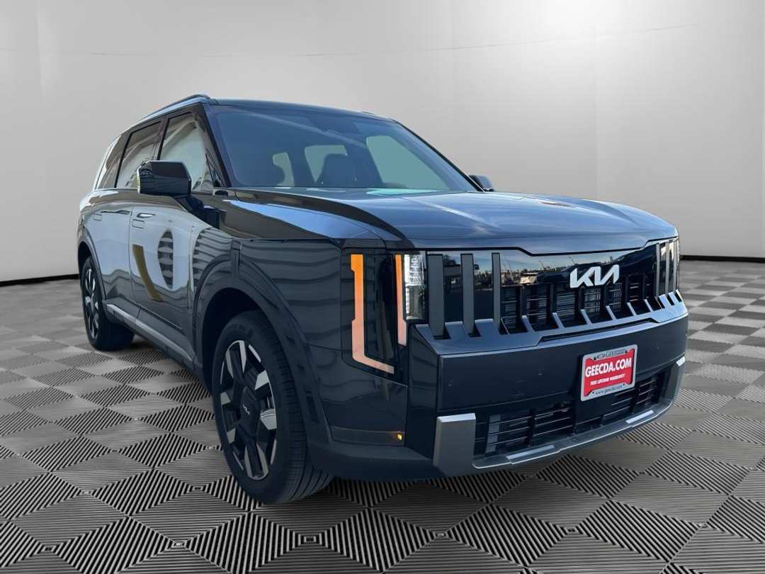 2027 Kia Telluride S - Image 3