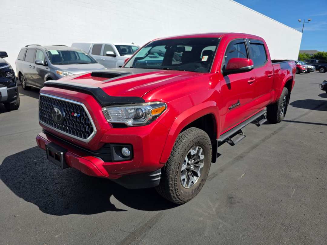 2018 Toyota Tacoma TRD Sport - Image 2