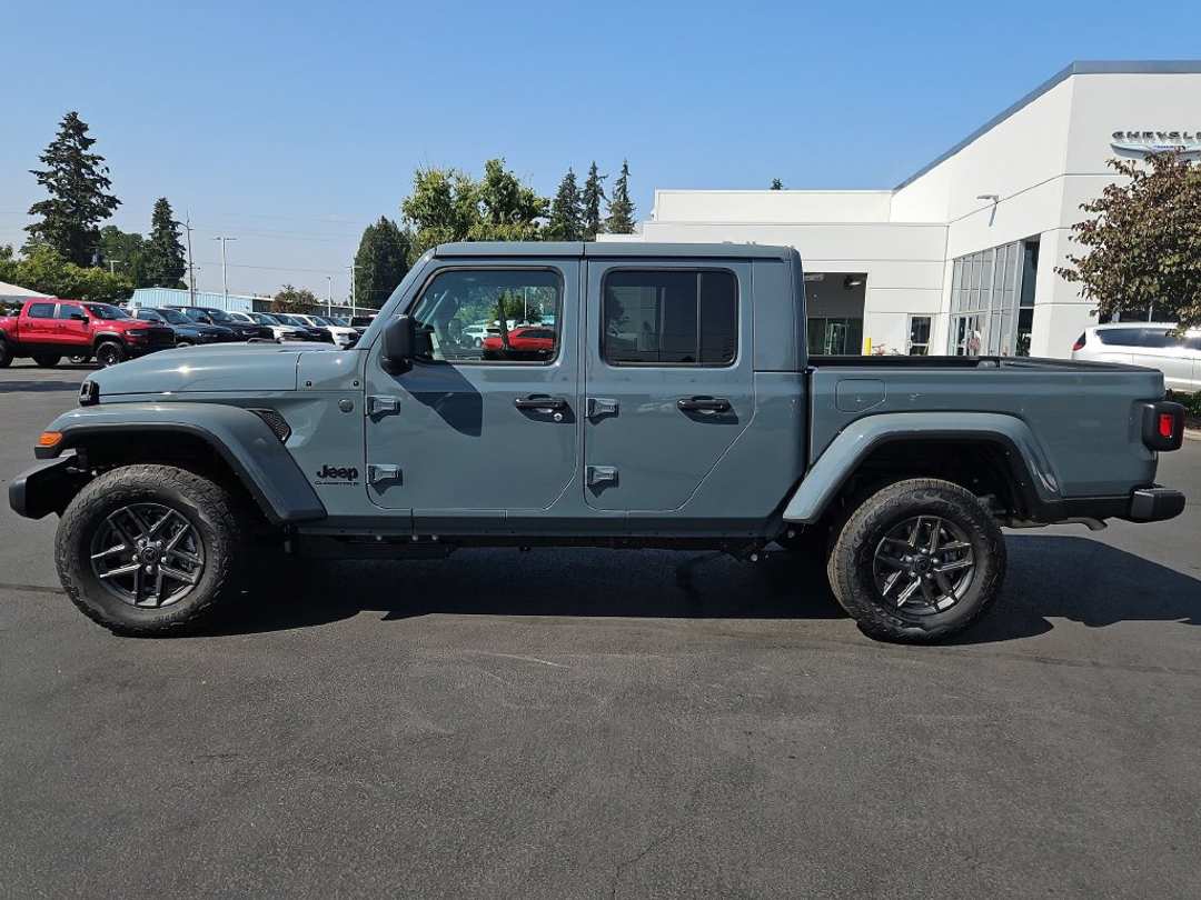 2026 Jeep Gladiator Sport S - Image 3