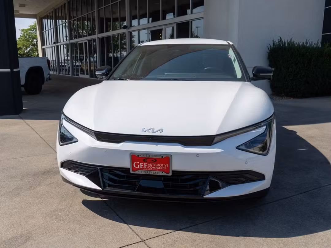2026 Kia Ev6 Wind - Image 2