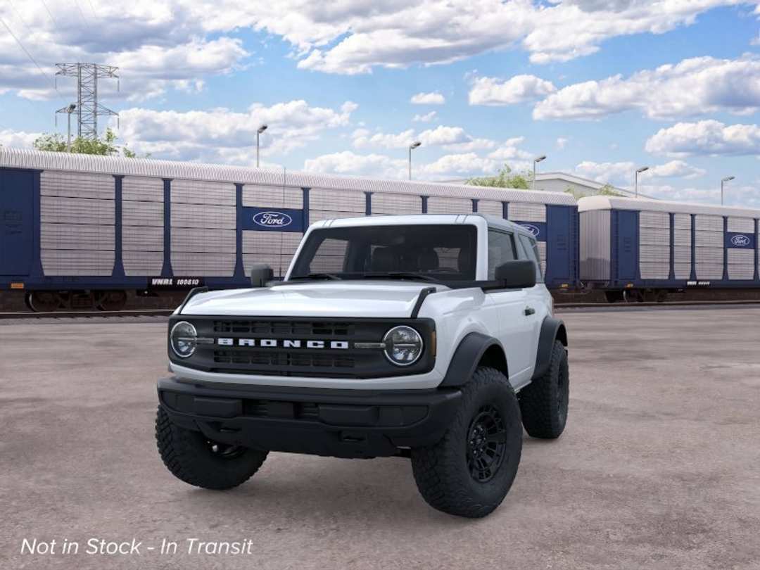 2026 Ford Bronco Base - Image 2