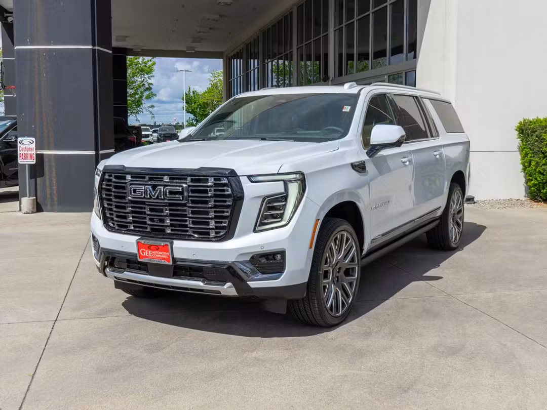 2026 GMC Yukon Xl Denali Ultimate - Image 3