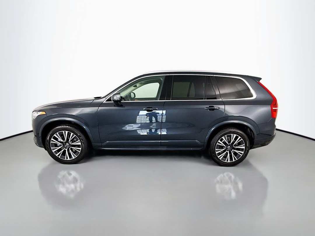 2022 Volvo Xc90 T6 Momentum - Image 2