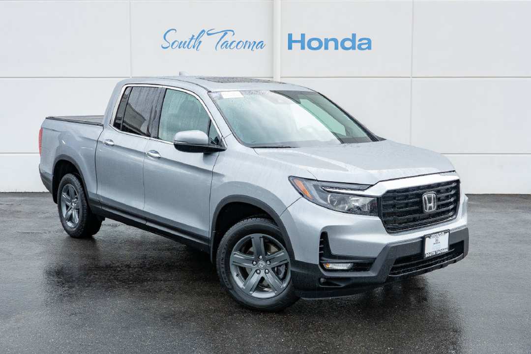 2023 Honda Ridgeline RTLE - Image 2