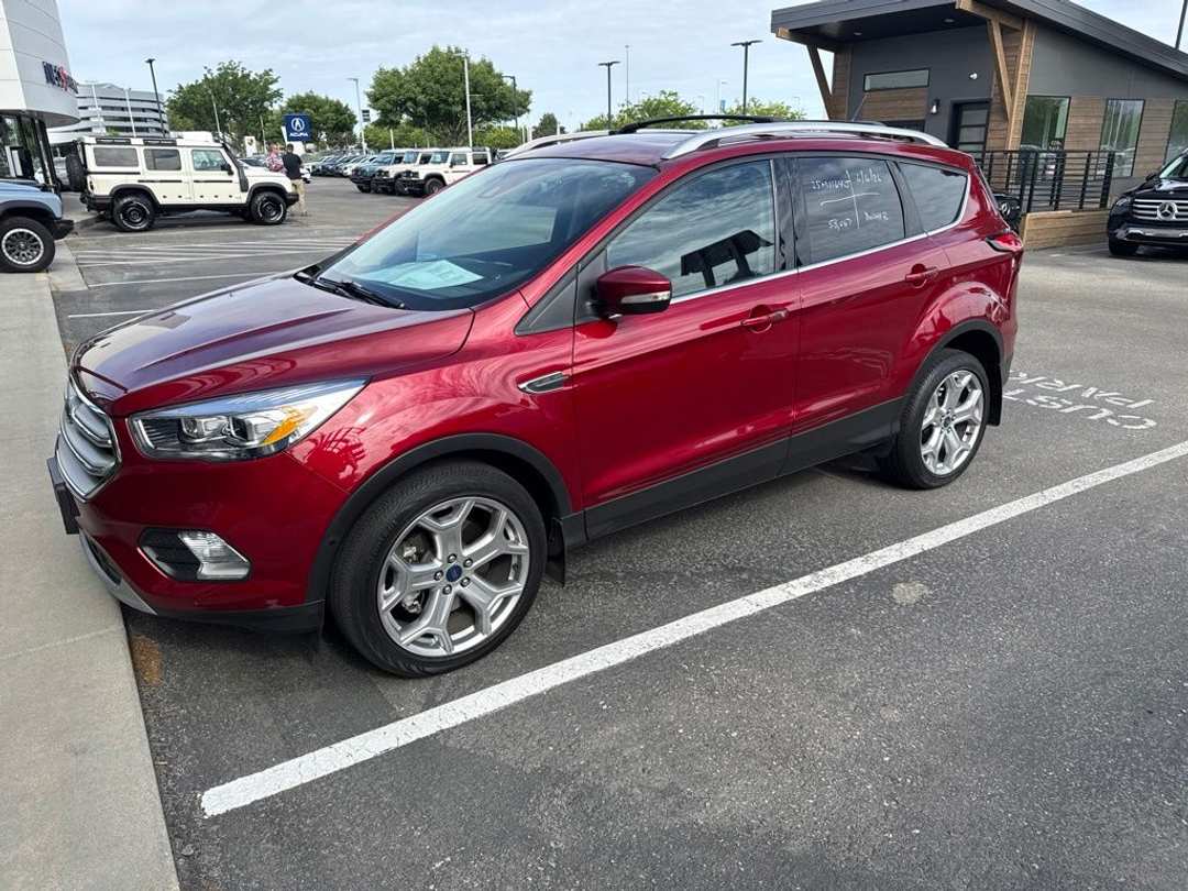 2019 Ford Escape Titanium - Image 3