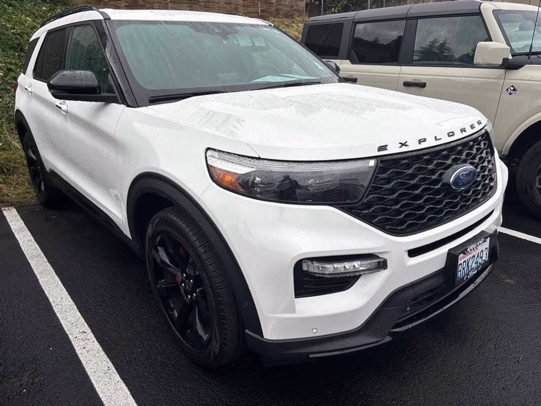 2020 Ford Explorer ST - Image 3