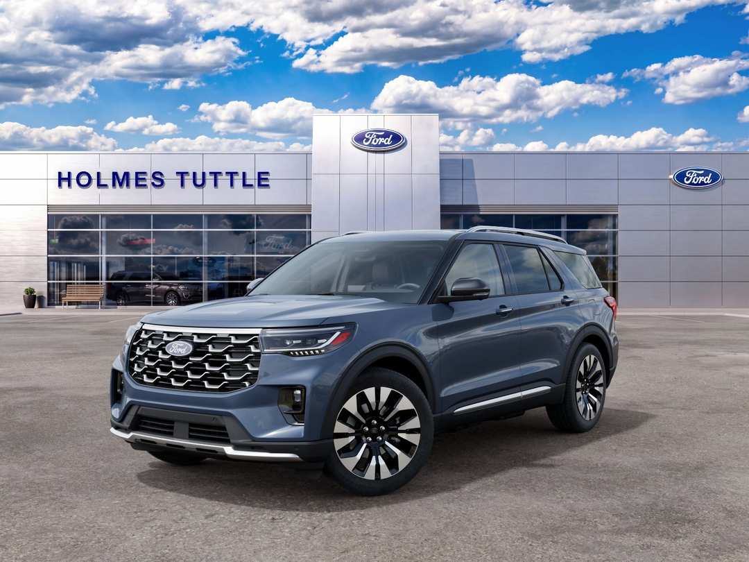 2027 Ford Explorer Platinum - Image 2