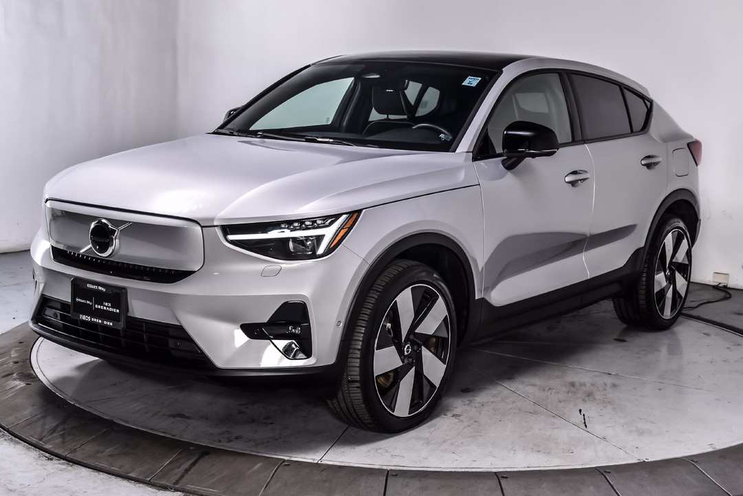 2023 Volvo C40 Recharge Pure Ultimate - Image 3
