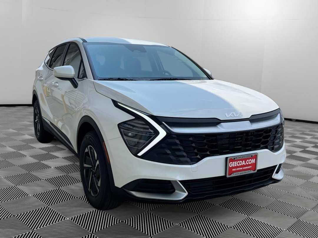 2025 Kia Sportage Hybrid LX - Image 3