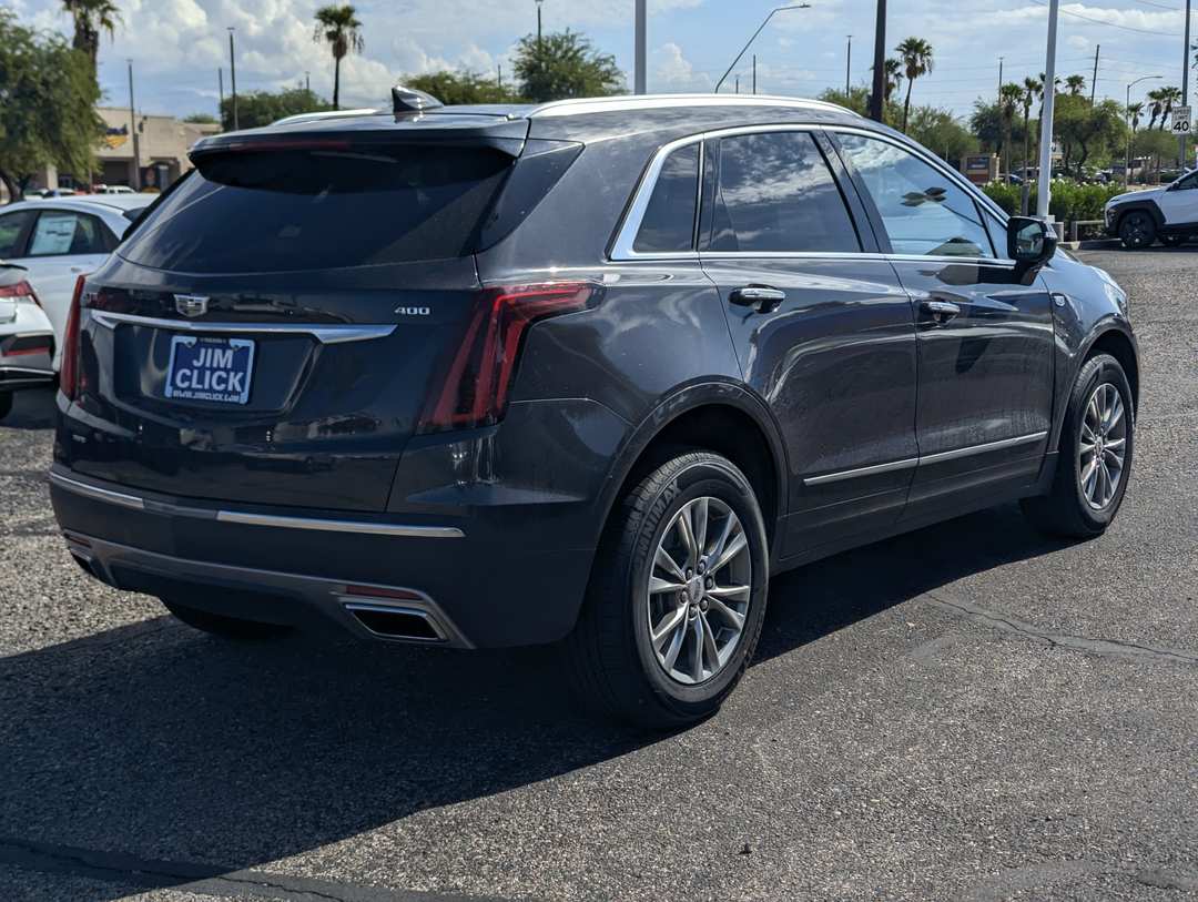 2023 Cadillac Xt5 Premium Luxury - Image 2