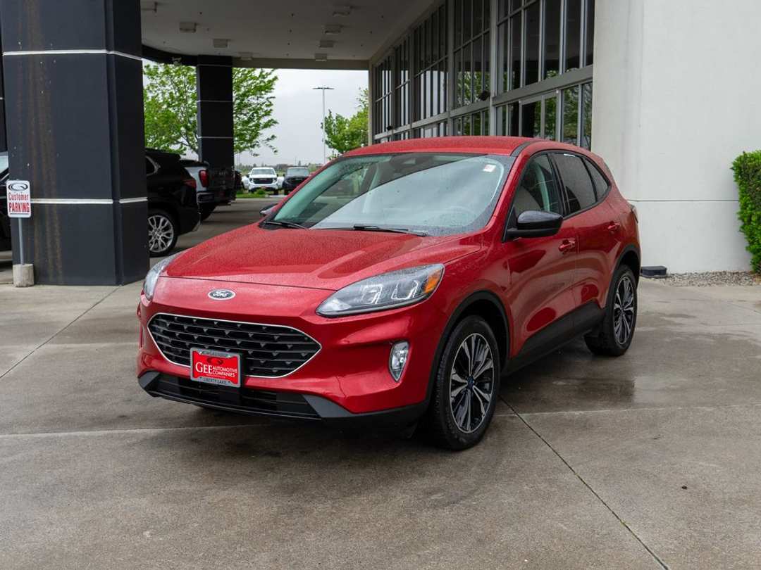 2022 Ford Escape SEL - Image 3