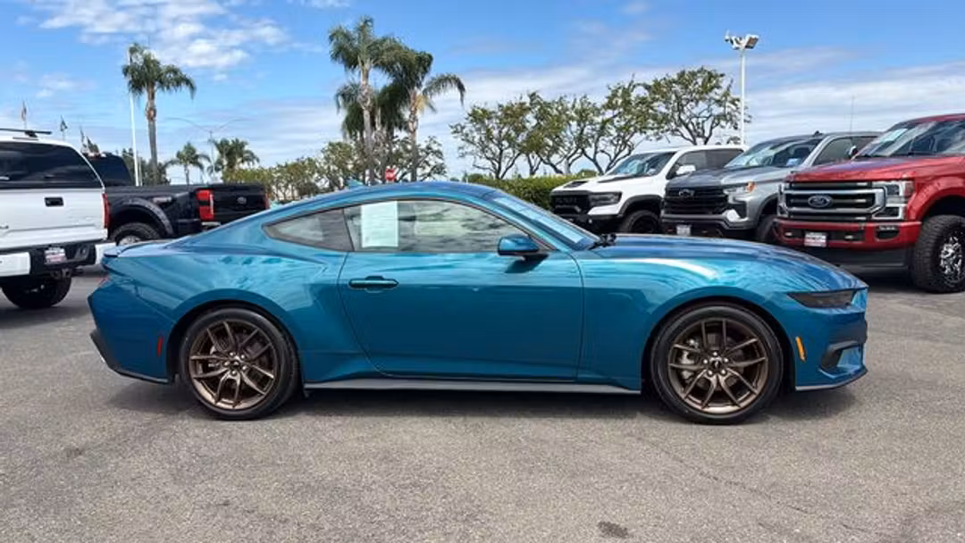 2026 Ford Mustang EcoBoost - Image 2