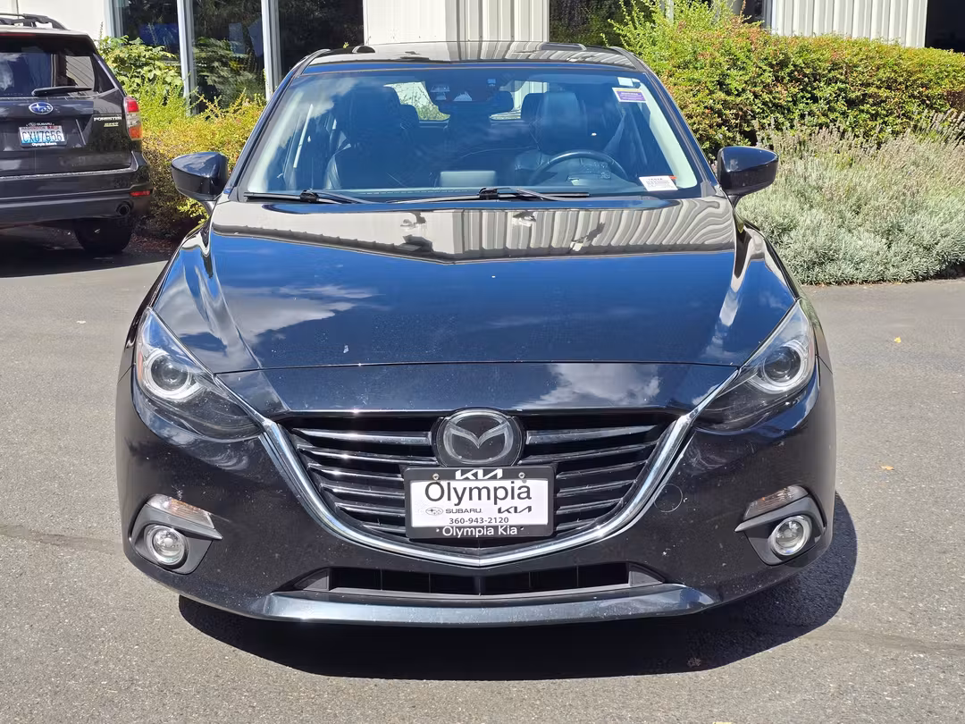 2016 MAZDA Mazda3 s Grand Touring - Image 2