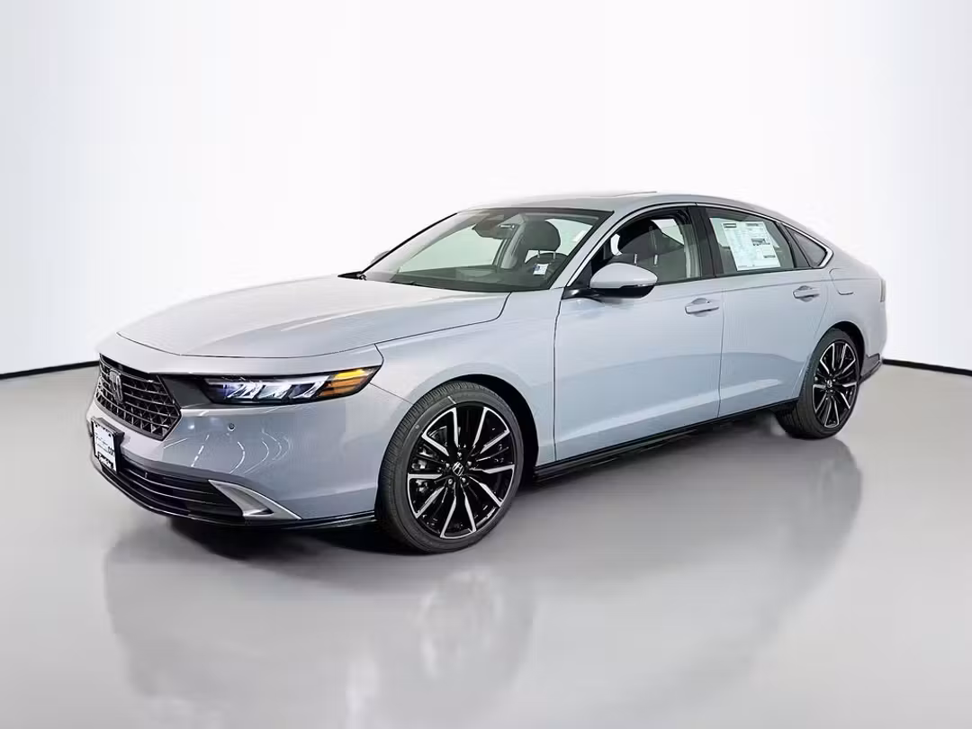 2026 Honda Accord Hybrid Touring - Image 3