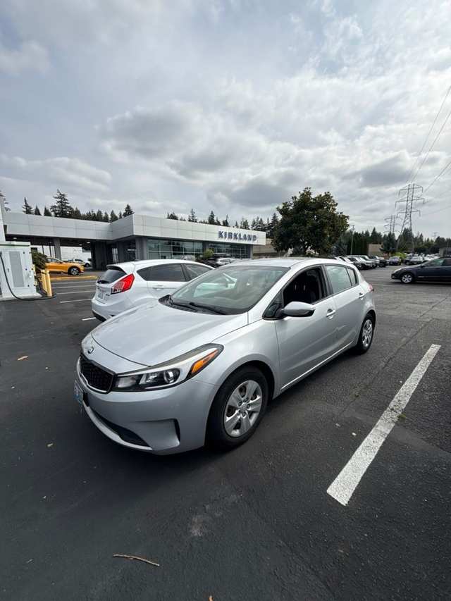 2017 Kia Forte5 LX