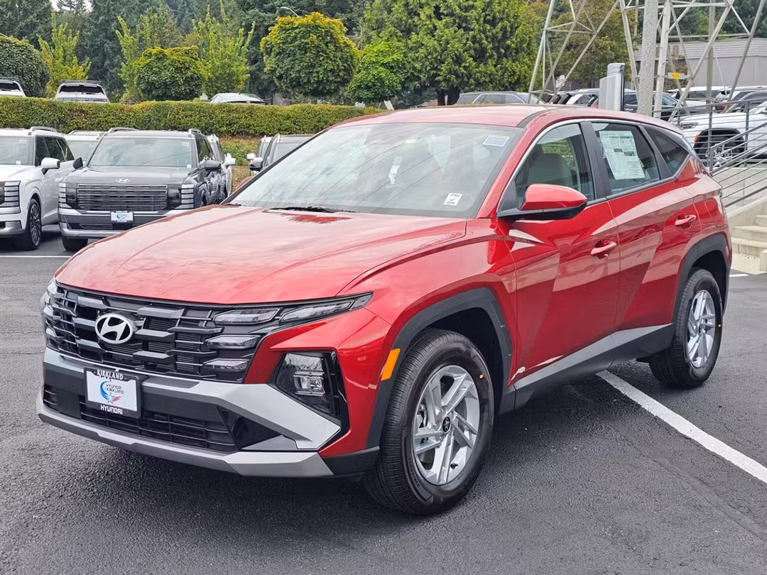 2025 Hyundai Tucson SE - Image 3