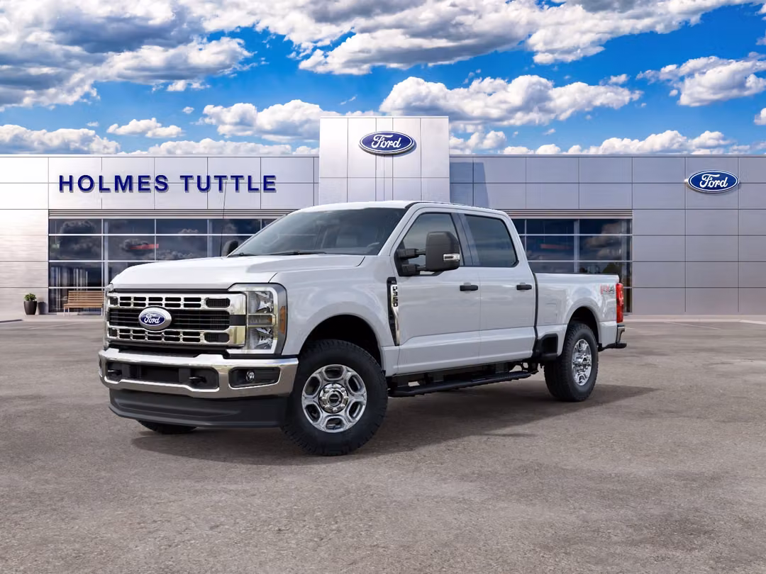 2027 Ford Super Duty F-350 Srw XLT - Image 2
