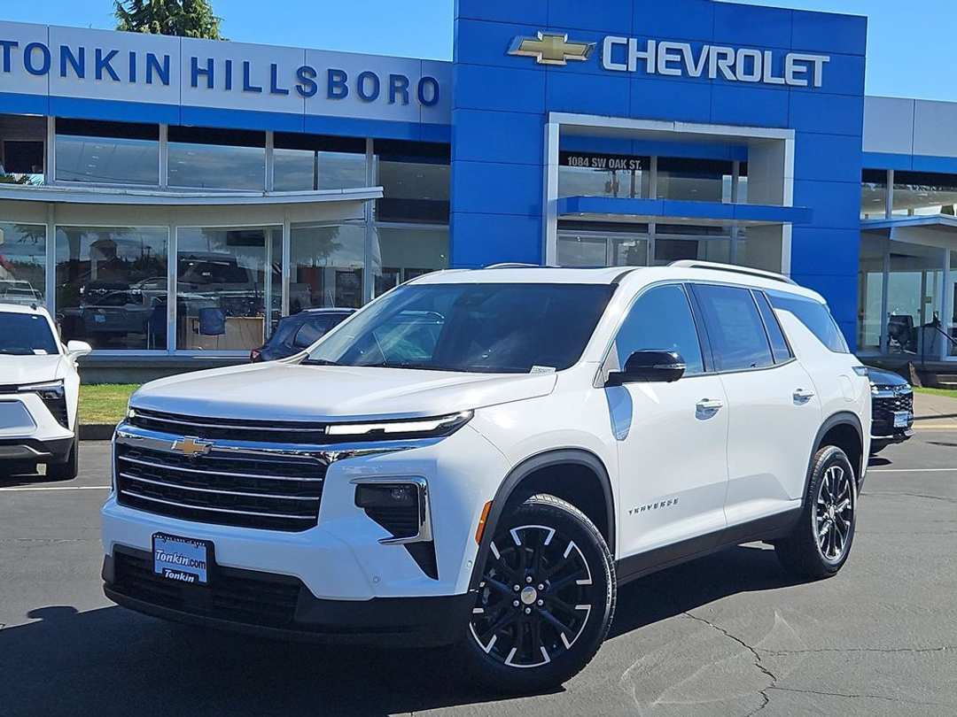 2026 Chevrolet Traverse LT - Image 2