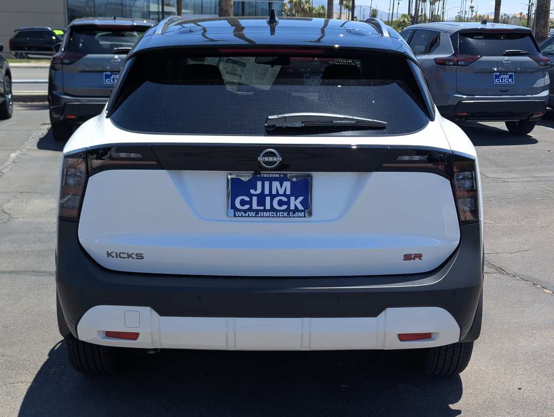 2026 Nissan Kicks SR - Image 3