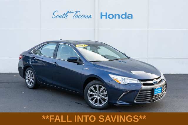 2017 Toyota Camry Hybrid XLE