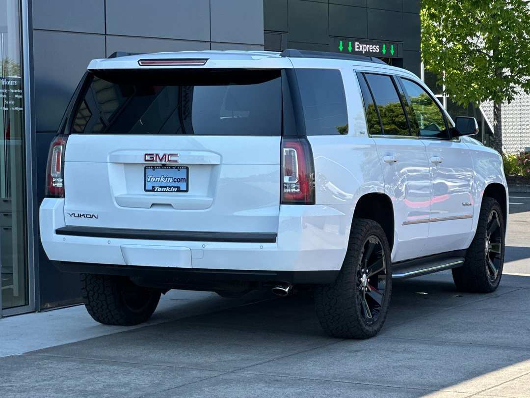 2018 GMC Yukon SLT - Image 3