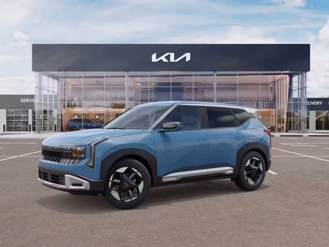 2027 Kia Seltos EX - Image 3