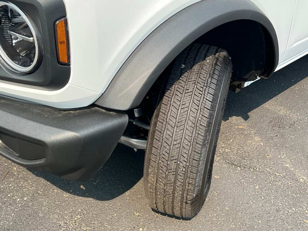 2026 Ford Bronco Base - Image 3